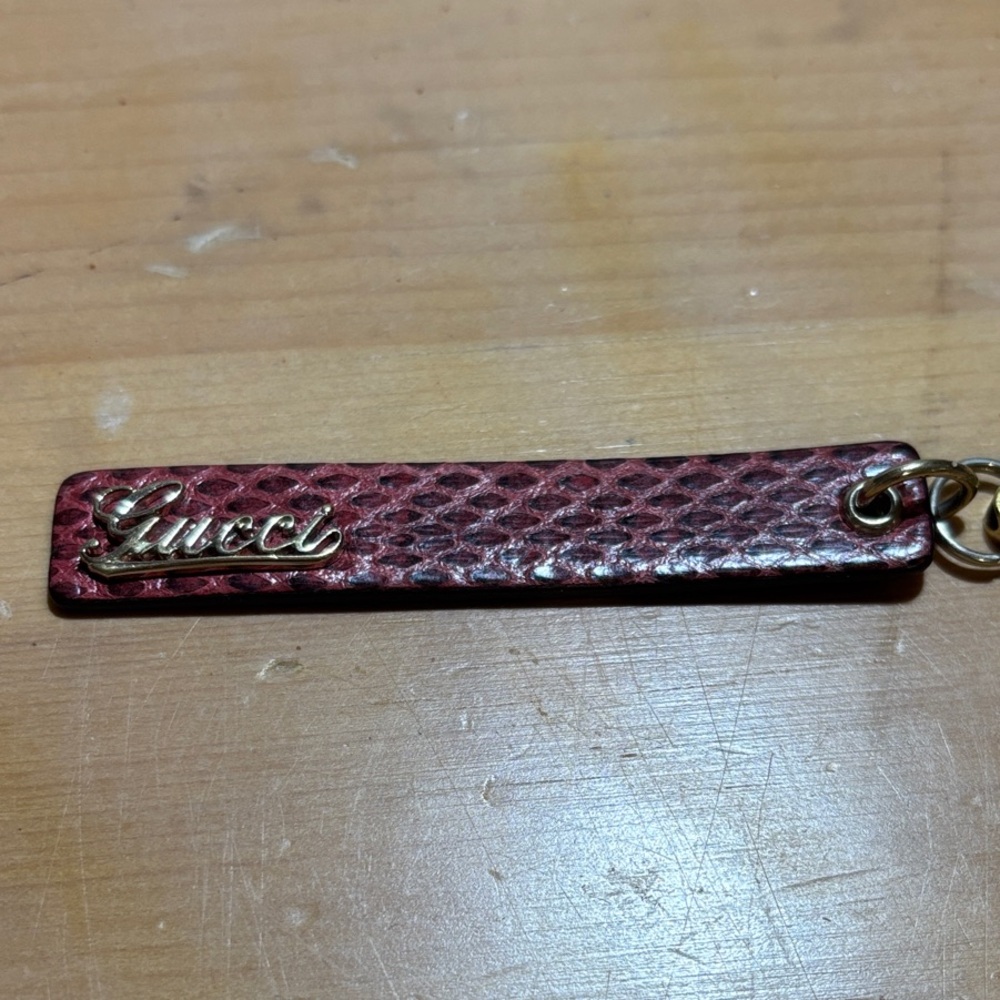 Gucci Burgundy Leather Key Holder/phone tag